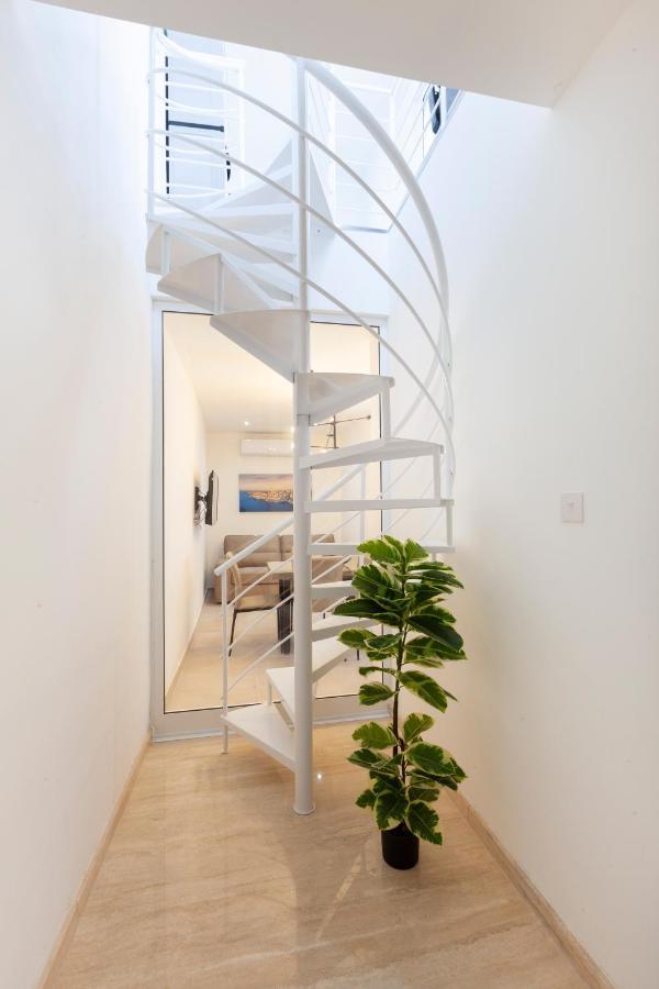 איל-פוריאנה Fl56 - New 3Storey House - Private Entrance & Roof מראה חיצוני תמונה